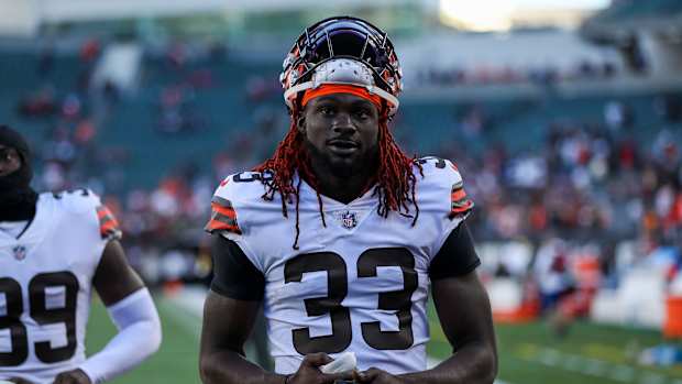 Nov 7, 2021; Cincinnati, Ohio, USA; Cleveland Browns safety Ronnie Harrison (33) walks off the field after the game against the Cincinnati Bengals at Paul Brown Stadium. Mandatory Credit: Katie Stratman-USA TODAY Sports